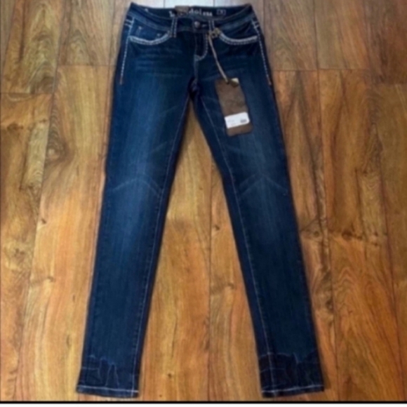 L.A. idol Denim - New with tags, gorgeous LA Idol jeans